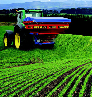 Épandeurs agricoles. Types d'épandeurs, différences entre disque simple et double disque