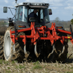Braços de cultivador para preparação do solo Implementos agrícolas para realizar trabalho ligeiro antes das semeadoras